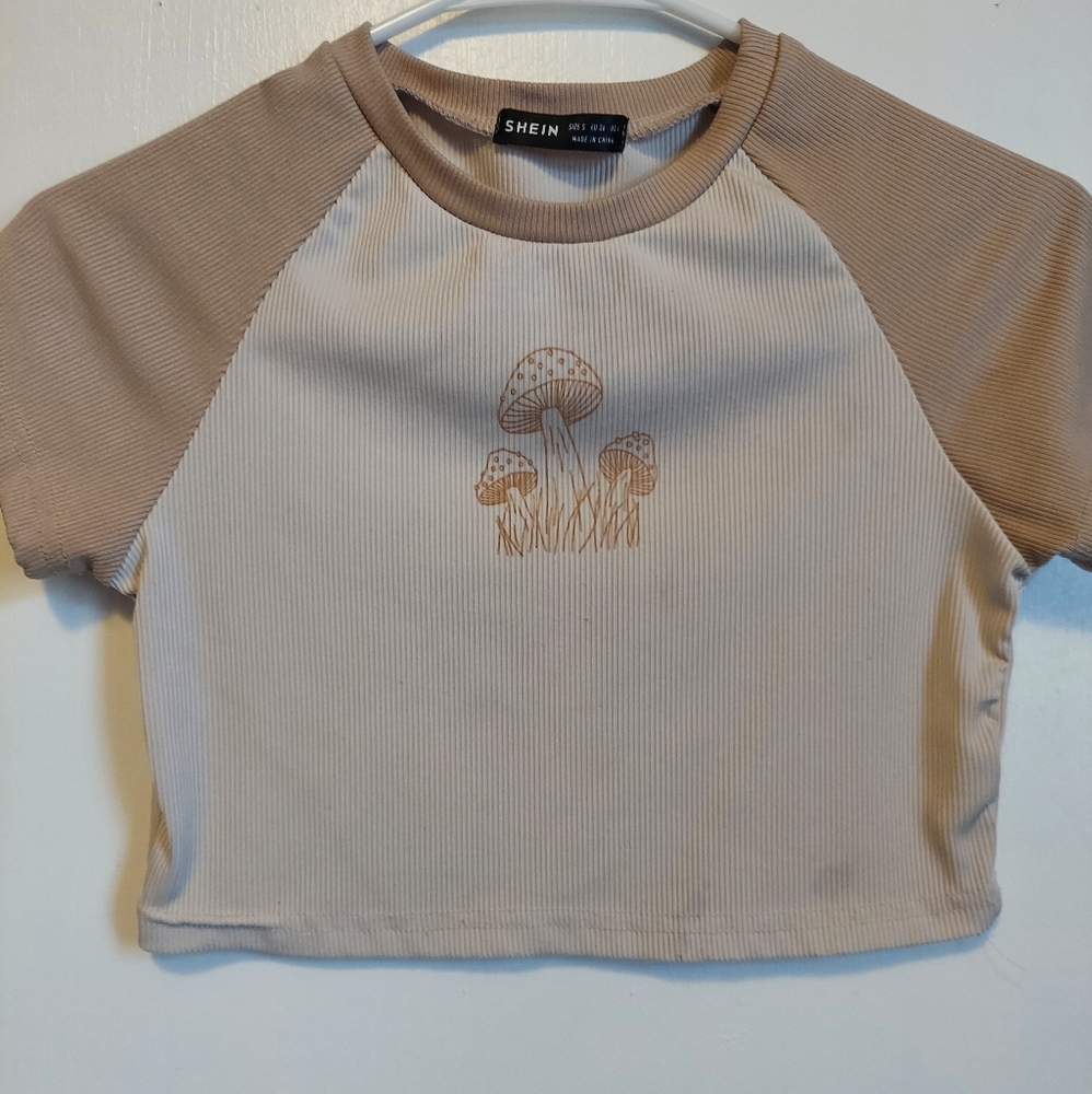 Mushroom crop top